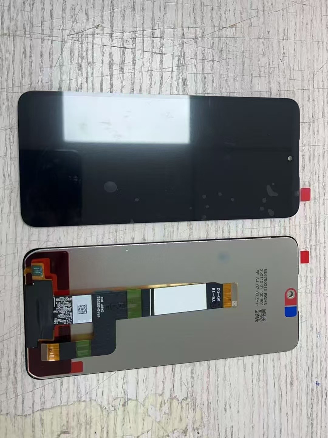 Последние блоги о компании совместим с дисплеем RM 13 4G/M6 4G